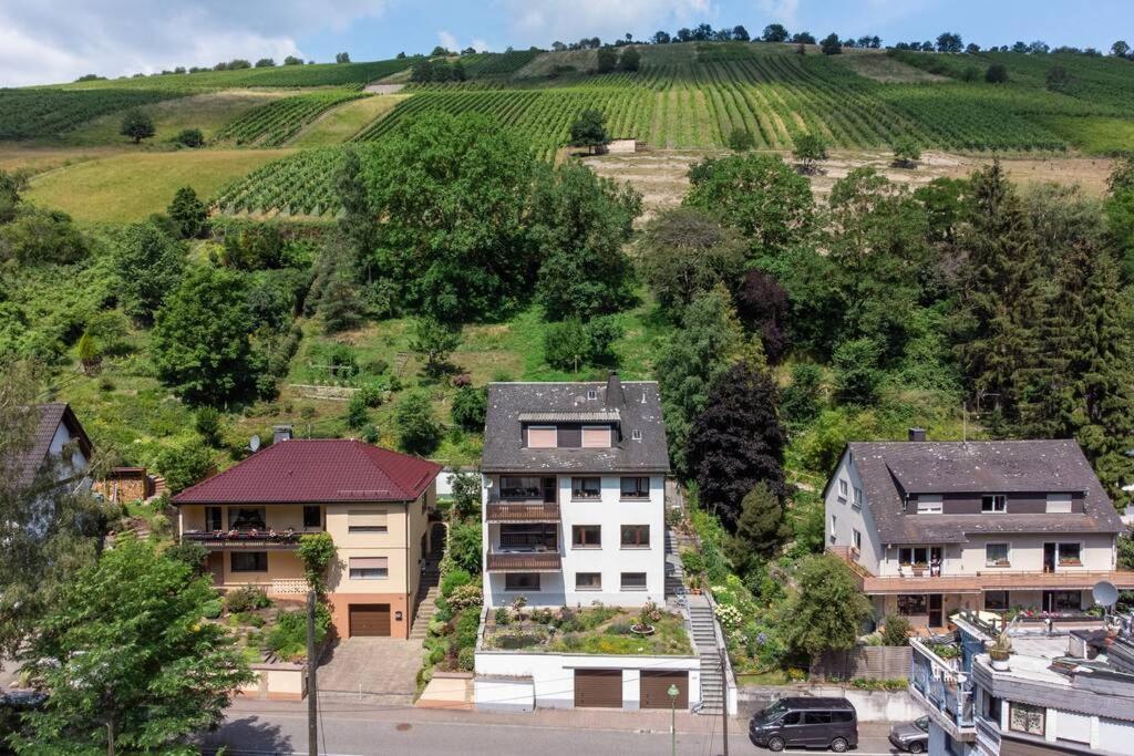 Rheintal-Ferien - 90 Qm Ferienwohnung Mit Wine & Style - Dein Urlaub Am Rhein Niederheimbach Bagian luar foto