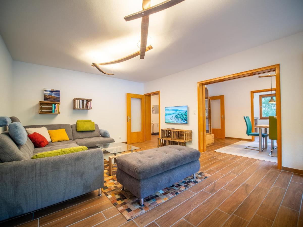 Rheintal-Ferien - 90 Qm Ferienwohnung Mit Wine & Style - Dein Urlaub Am Rhein Niederheimbach Bagian luar foto