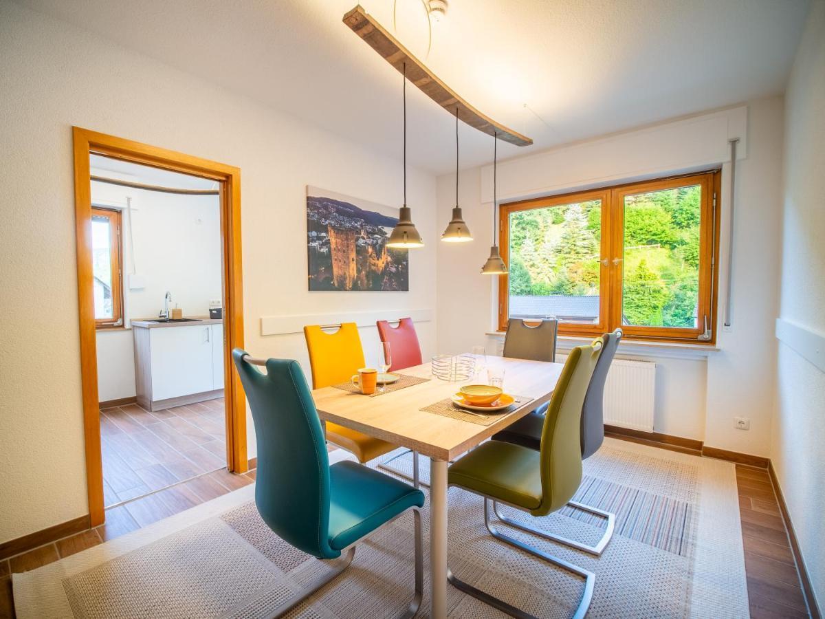 Rheintal-Ferien - 90 Qm Ferienwohnung Mit Wine & Style - Dein Urlaub Am Rhein Niederheimbach Bagian luar foto