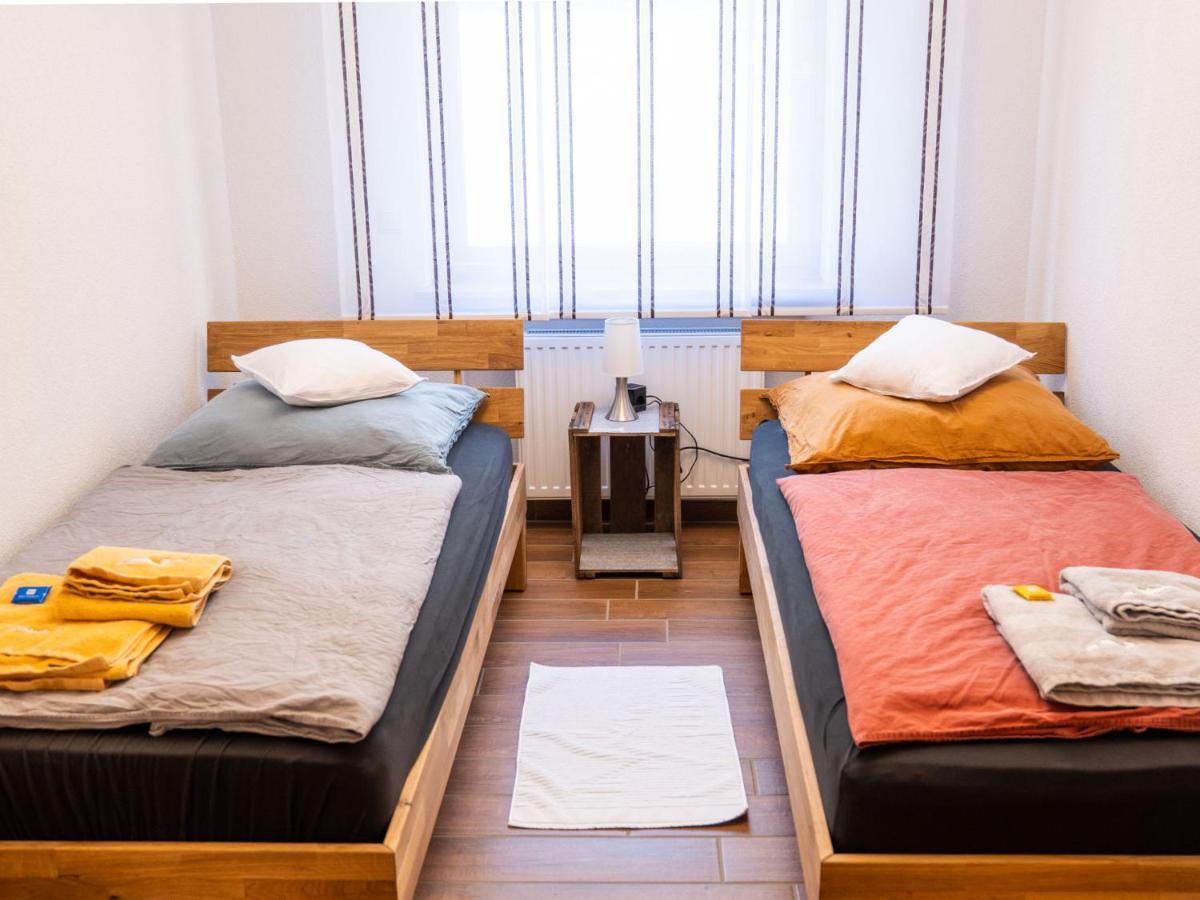 Rheintal-Ferien - 90 Qm Ferienwohnung Mit Wine & Style - Dein Urlaub Am Rhein Niederheimbach Bagian luar foto